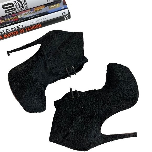 Alaia Boots Laser Cut Pony Hair Booties - Picture 2 of 14